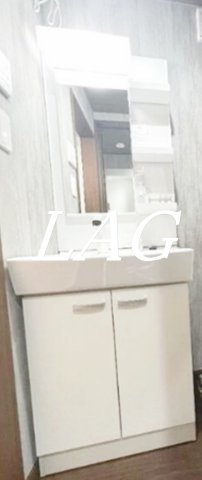 洗面設備　独立洗面台です。