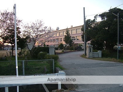 小学校　世紀小学校（小学校）まで2048m