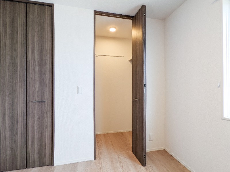 収納　図面と現状に相違がある場合には現状を優先