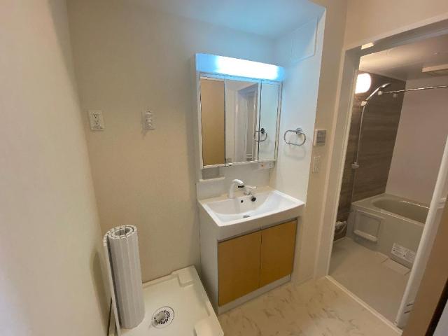 洗面設備　洗髪洗面化粧台