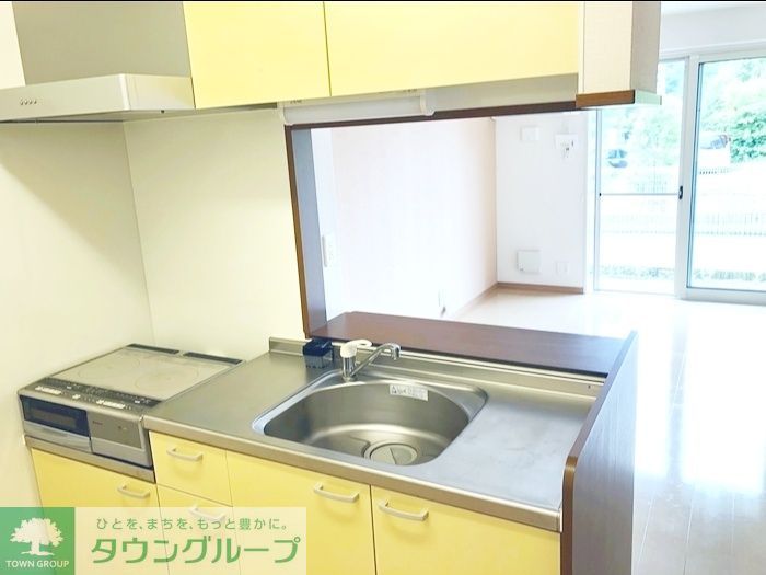 キッチン　お問合せはタウンハウジングまで！※現地待合わせ相談可能