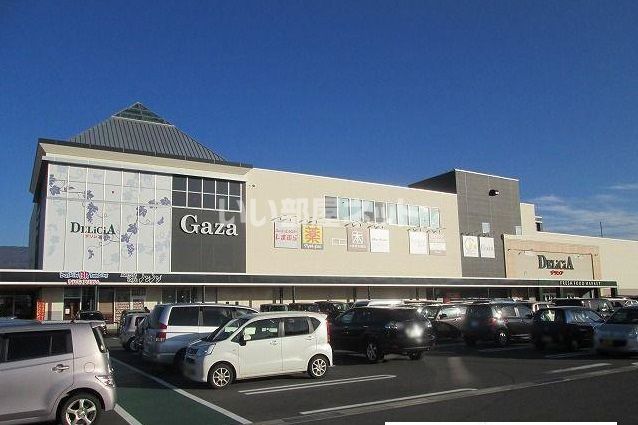 ショッピングセンター　コミュニティマーケットプレイス・ギャザ（ショッピングセンター）まで1777m