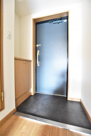 玄関　別号室画像。ご参考下さい