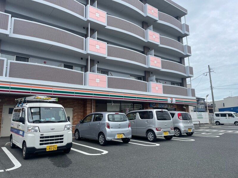 コンビニ　セブンイレブン古賀千鳥2丁目店（コンビニ）まで414m