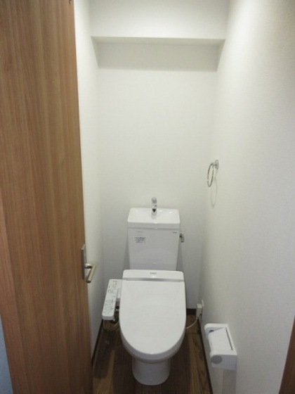 トイレ　※別部屋の写真です