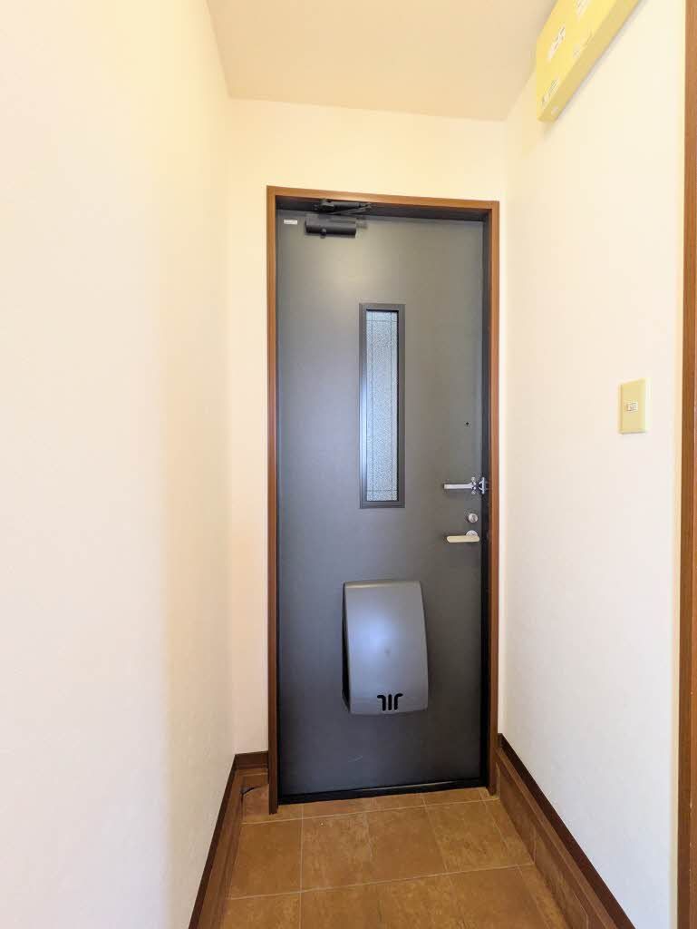 トイレ　温水洗浄便座