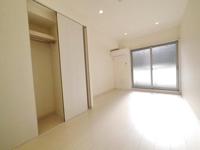 居室・リビング　★広く使える洋室★