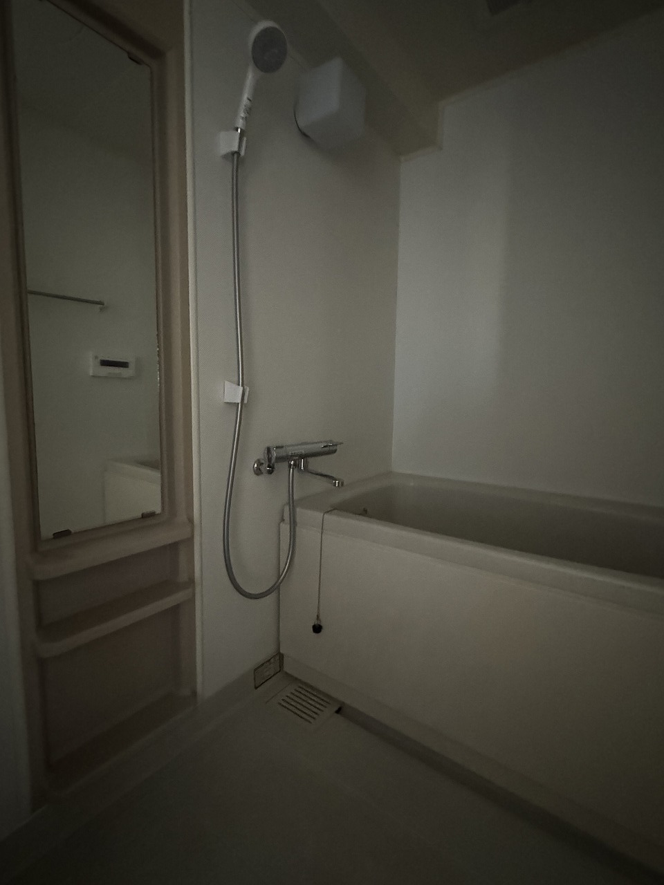 バス・シャワールーム　※別部屋参考写真