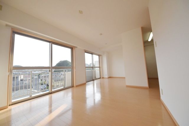 居室・リビング　★お部屋探しは株式会社タウンハウジング東京まで★