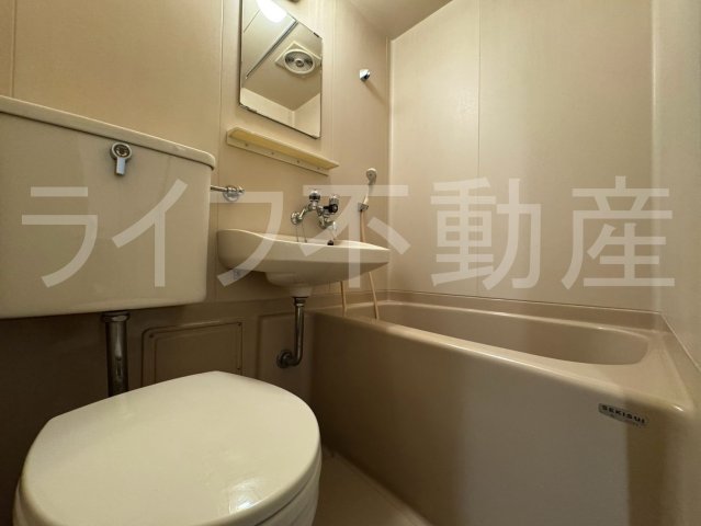 バス・シャワールーム　日々の疲れを癒すお風呂付です