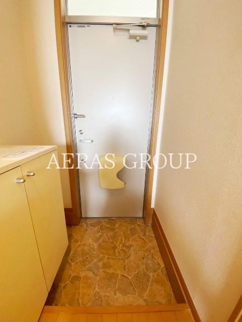 玄関　同仕様タイプ