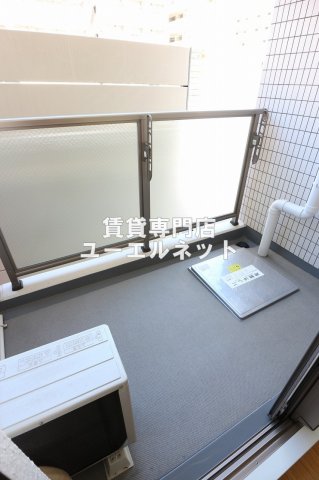 バルコニー　バルコニー付きで採光＆風通し良好！