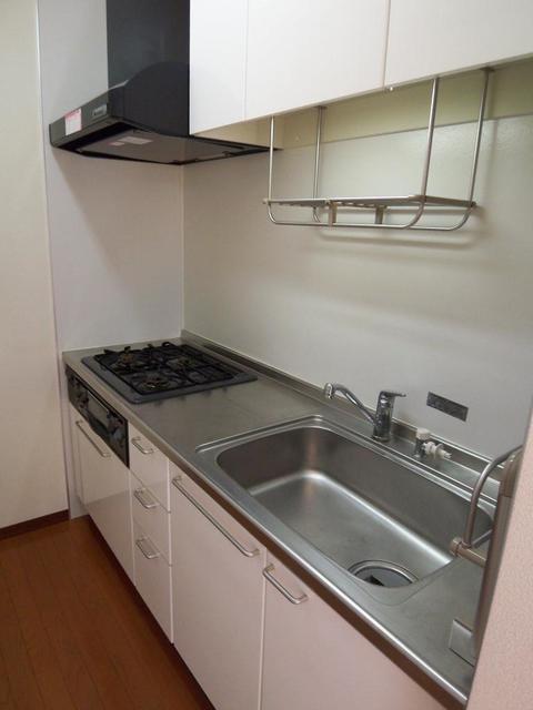 キッチン　３口ガスシステムキッチン