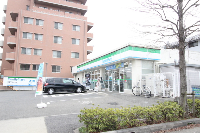コンビニ　ファミリーマート稲城矢野口店（コンビニ）まで682m