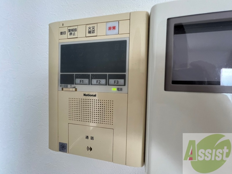 セキュリティ　インターホンは通話ができるので急な訪問があっても安心です。