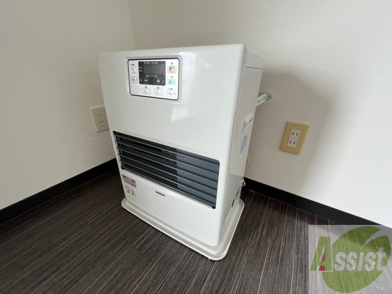 その他設備　灯油暖房です。札幌の寒い冬もこれで大丈夫！