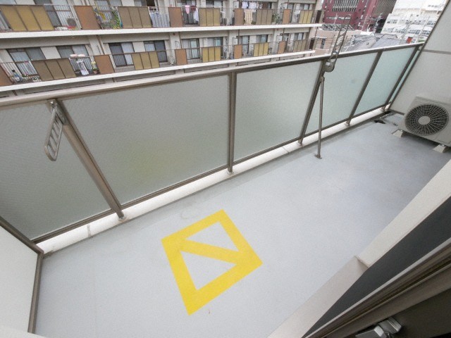 バルコニー　バルコニー