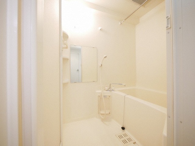 バス・シャワールーム　バス・シャワールーム