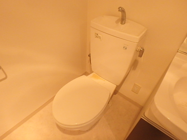 トイレ　※写真は同仕様です