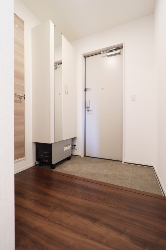 玄関　図面と現状に相違がある場合には現状を優先