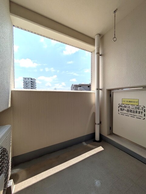 バルコニー