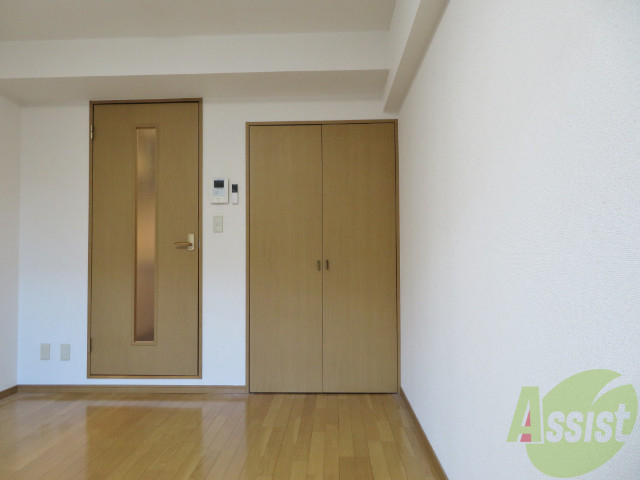 収納　収納は横幅がありしっかり入りそうですね。