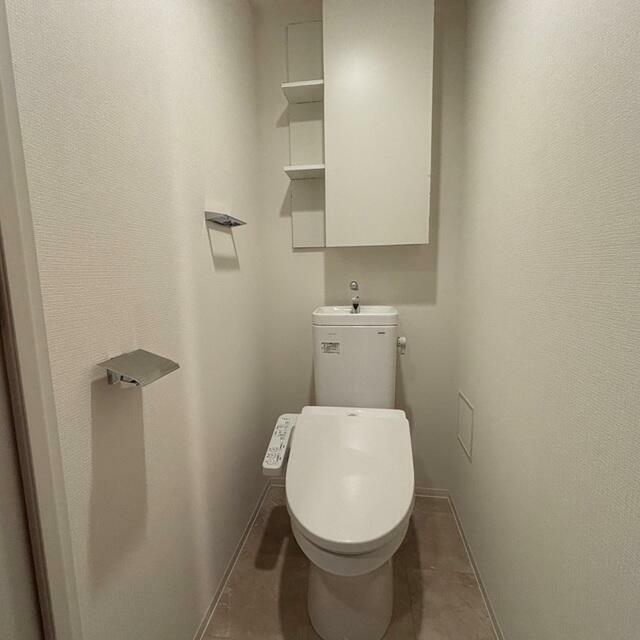 トイレ　※写真は同タイプ住戸です。