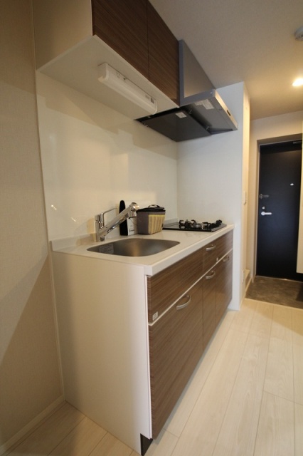 キッチン　同物件、別号室のものです。