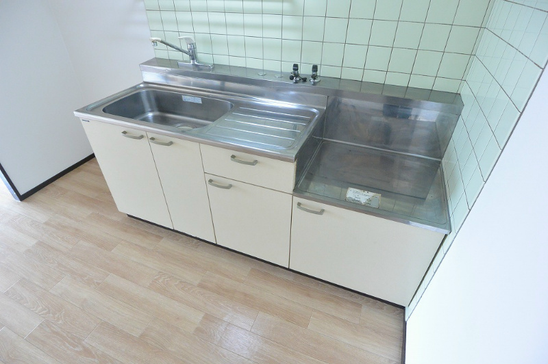 キッチン　2口コンロ設置可