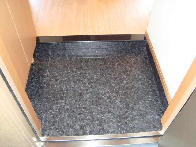 玄関　玄関（イメージ）