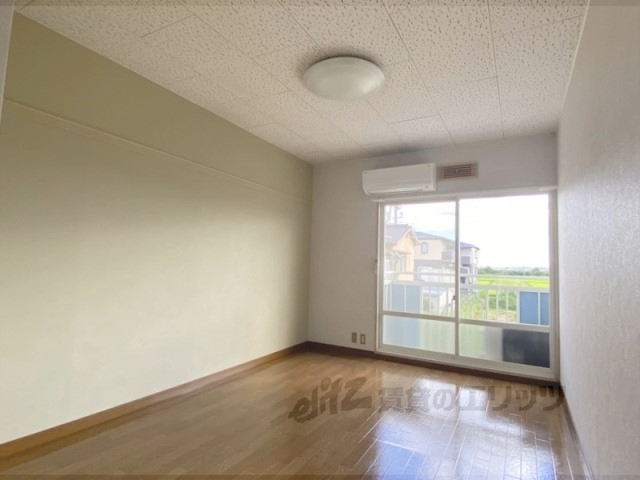 居室・リビング　洋室