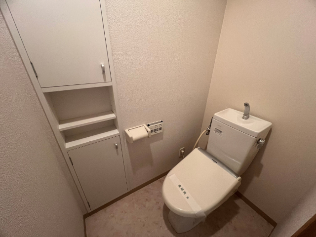 トイレ　同型タイプ