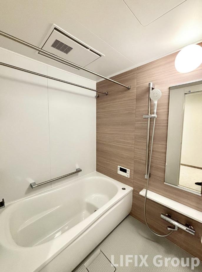 バス・シャワールーム　風呂 ※別部屋の写真になります。