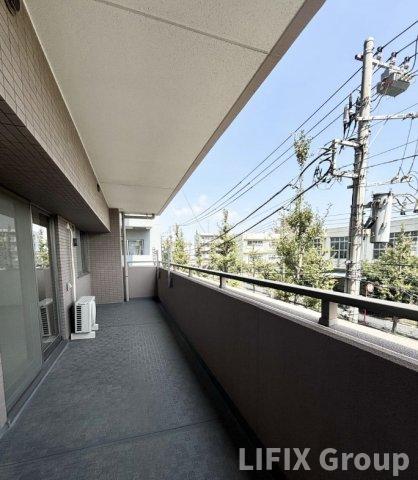 バルコニー　※別部屋の写真になります。