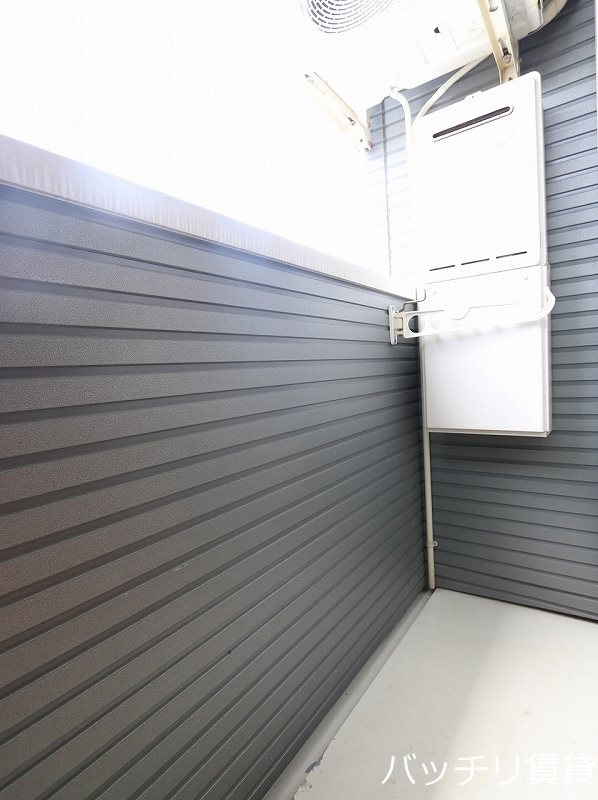 バルコニー　同型タイプの為、現状を優先いたします