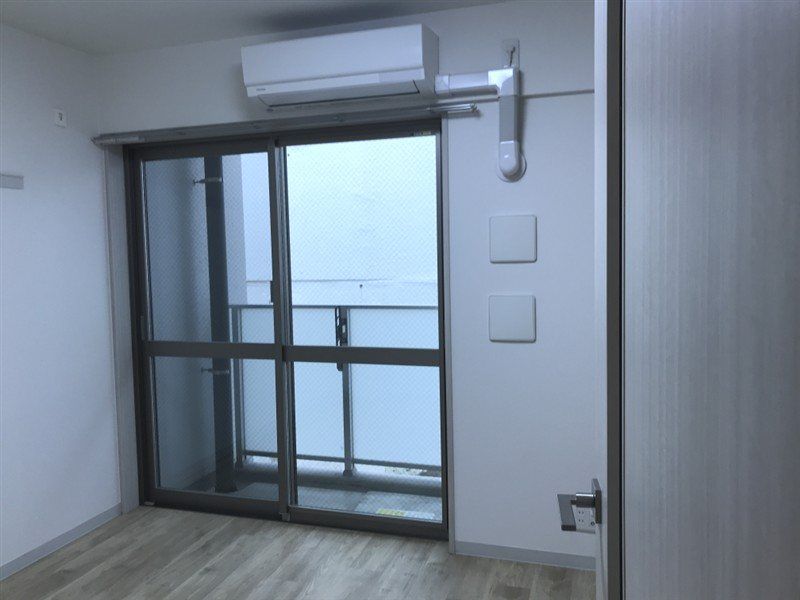 居室・リビング　☆明るい洋室☆