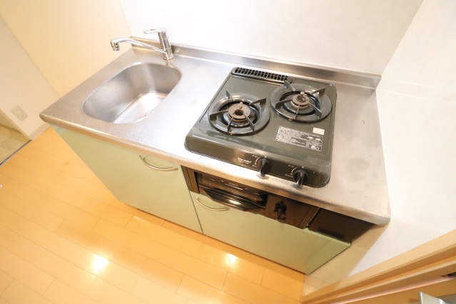 キッチン　2口ガスシステムキッチン