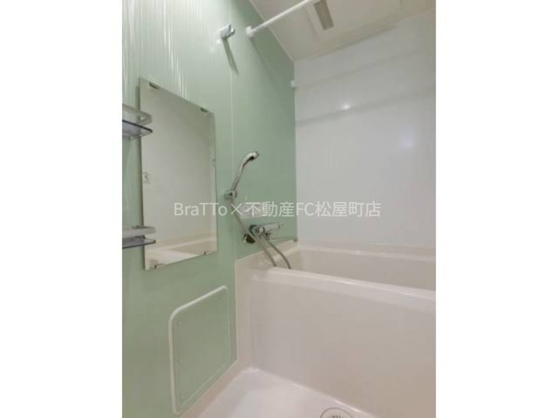 バス・シャワールーム　バス（浴室乾燥機付き）