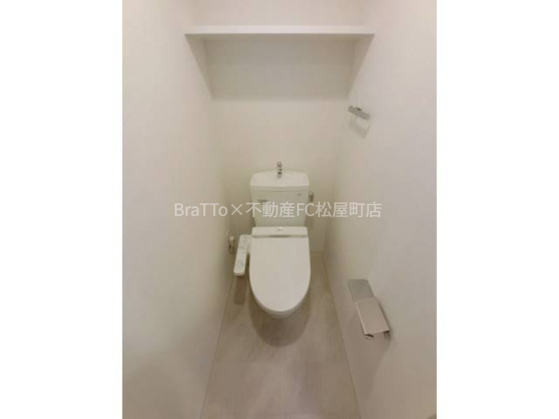 トイレ　トイレ（ウォシュレット付き）