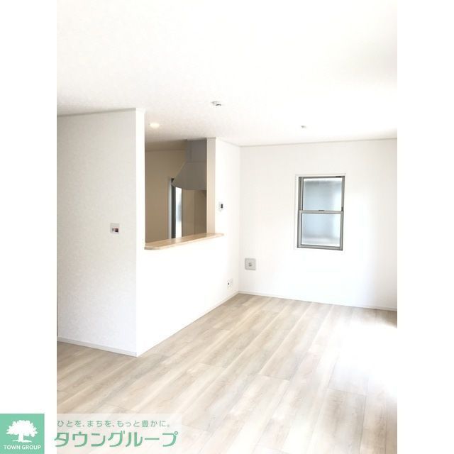 居室・リビング　お問い合わせはタウンハウジングまで