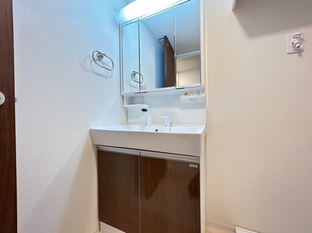 洗面設備　※参考写真