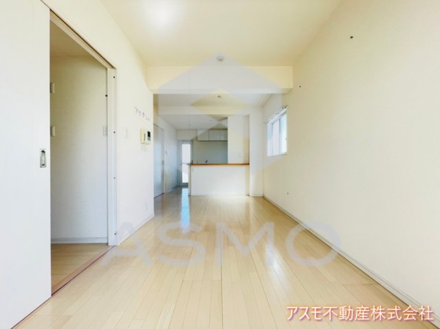 居室・リビング　※同物件　別間取り　参考写真