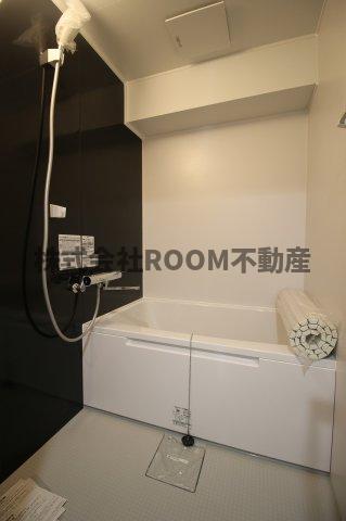 バス・シャワールーム　ゆったり過ごせるお風呂です