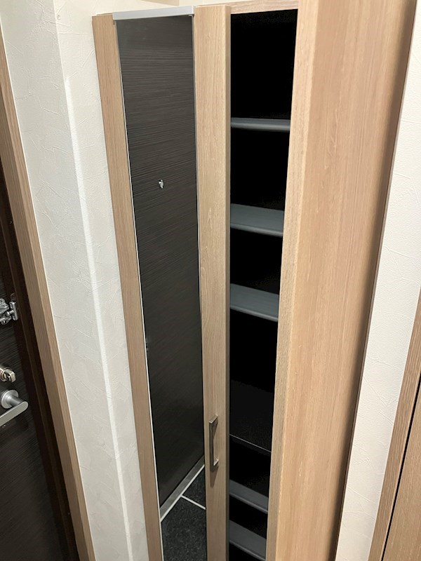収納　シューズボックス