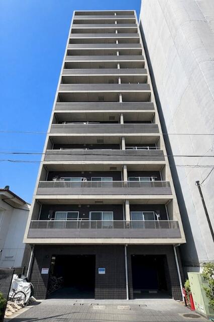 建物外観　ＡＩで晴に加工にしております