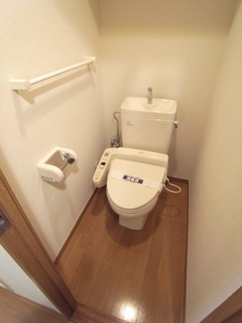 トイレ　トイレもきれいです