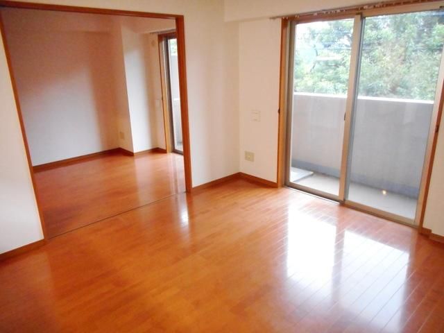 居室・リビング　リビング