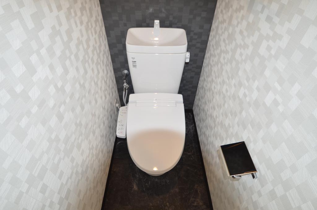 トイレ　シャワー付トイレ