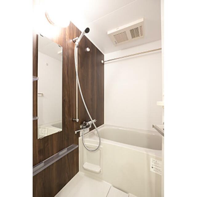 バス・シャワールーム　※別部屋参考写真