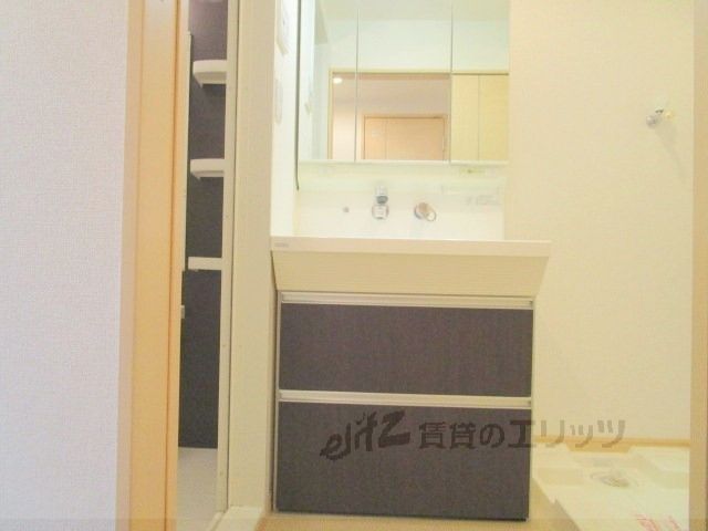 洗面設備　洗面所